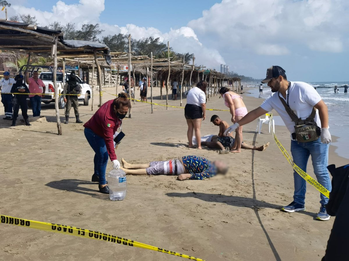 Mueren Ahogados Dos Turistas En Playa De Tuxpan Veracruz Radares Noticia